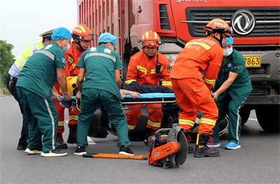 双辽沛县道路救援